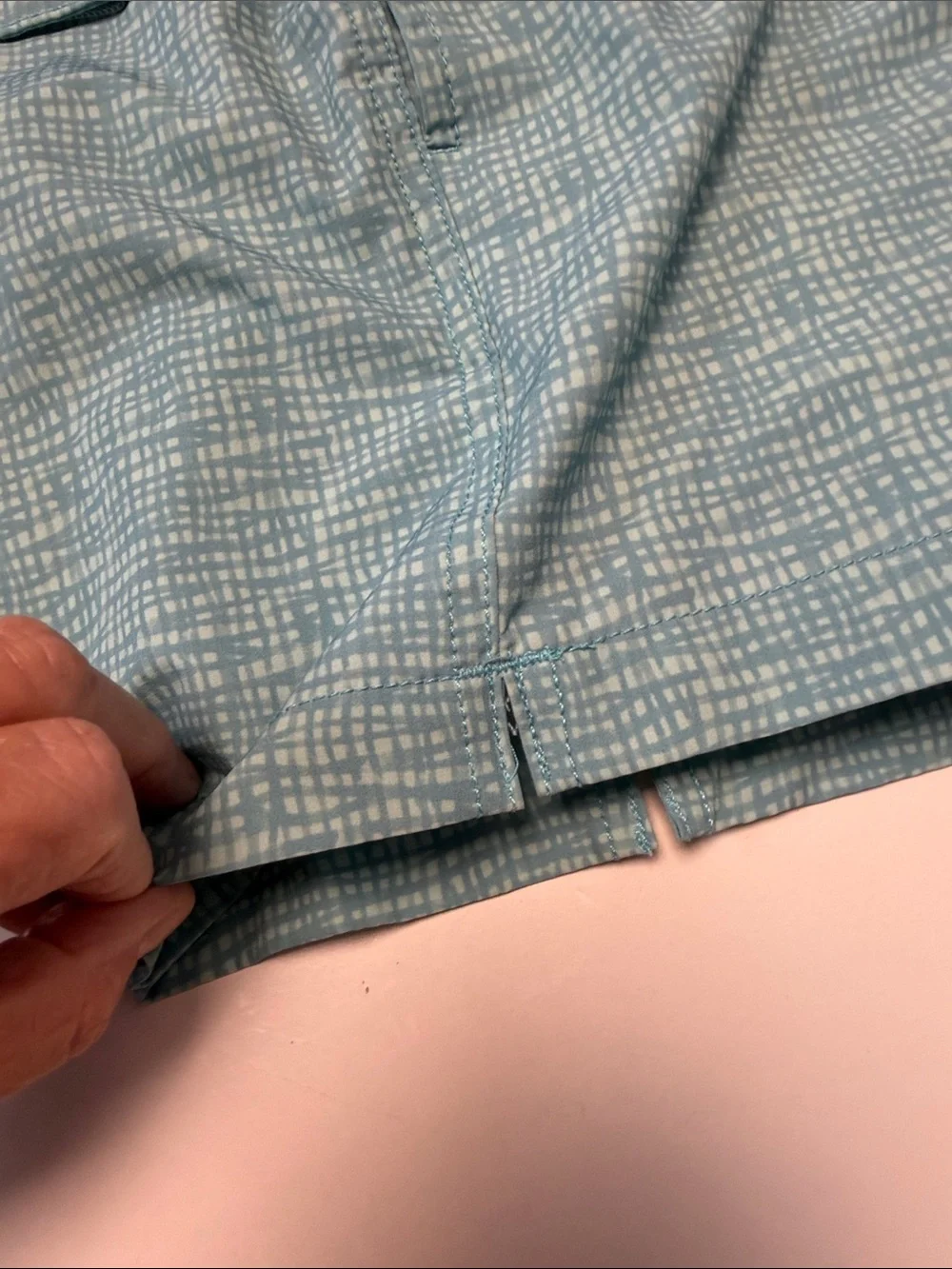 Southern Tide Teal Crisscross Pattern Swim‎ Shorts